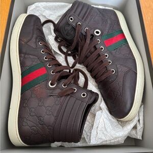 Gucci Men's Dark Brown Sneakers with Red and Green Stripes